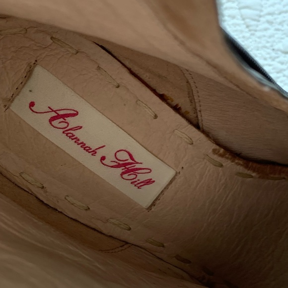 ALANNAH HILL Black Leather Beaded Feature Ankle Boots Sz 8 Heart Zip-Designer🤎 - Picture 5 of 16